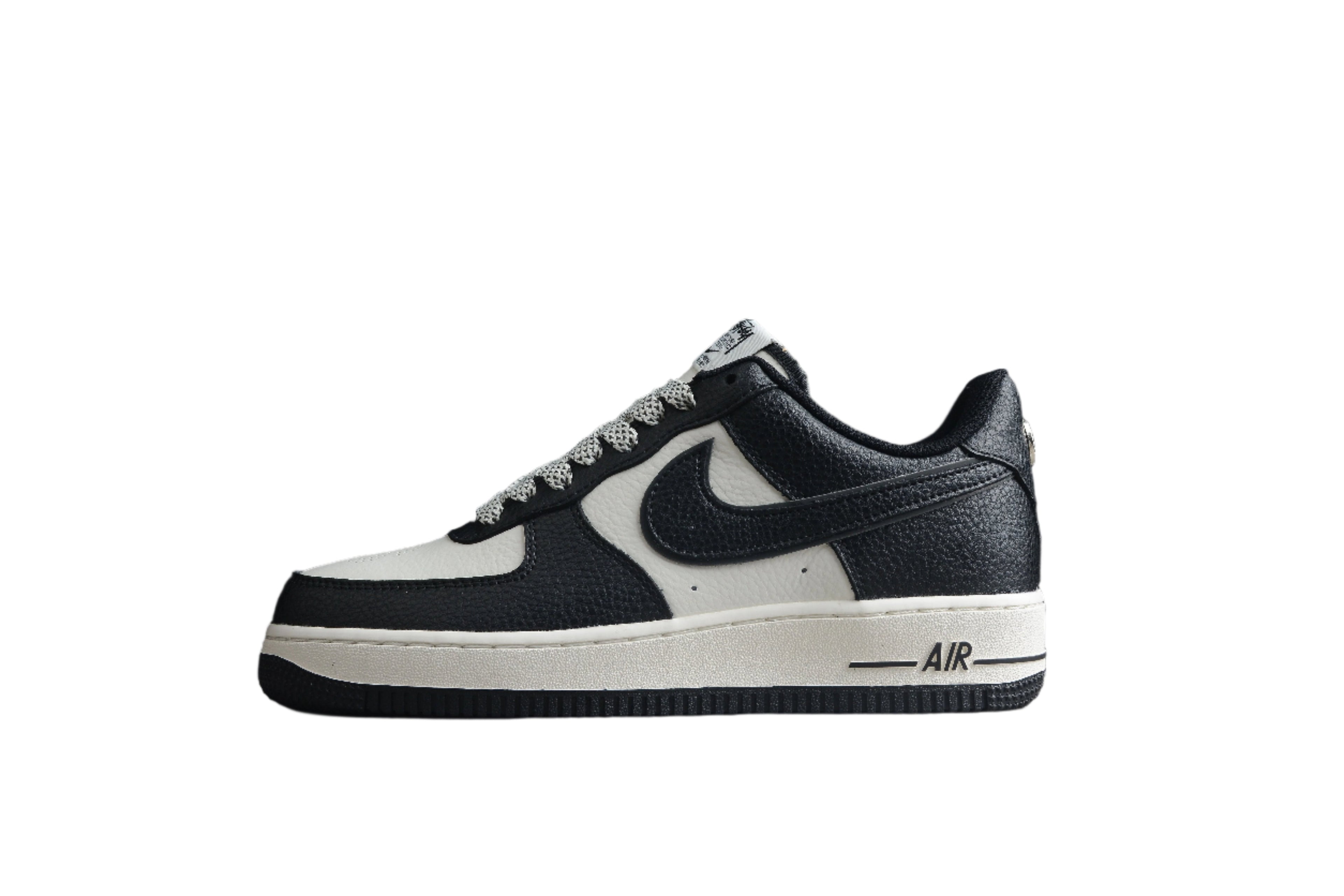 Nike Air Force One Black / White