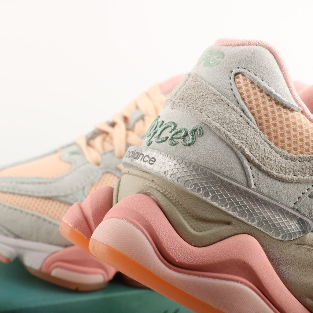 New Balance 9060 Grey / Pink
