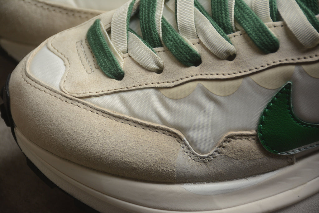 Nike x sacai VaporWaffle White / Green