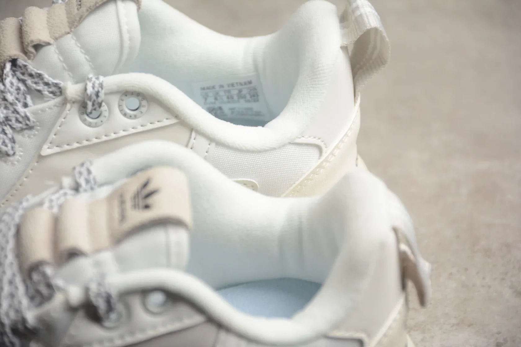 Adidas Jogger Boost White