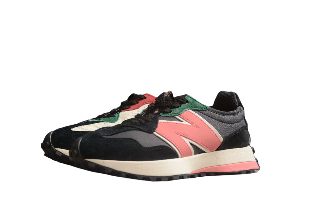 New Balance 327 Black / Pink