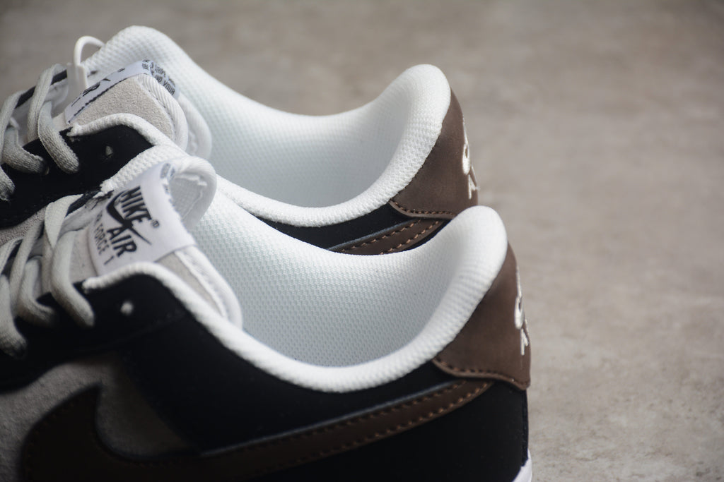 Nike Air Force One Black / Mocha