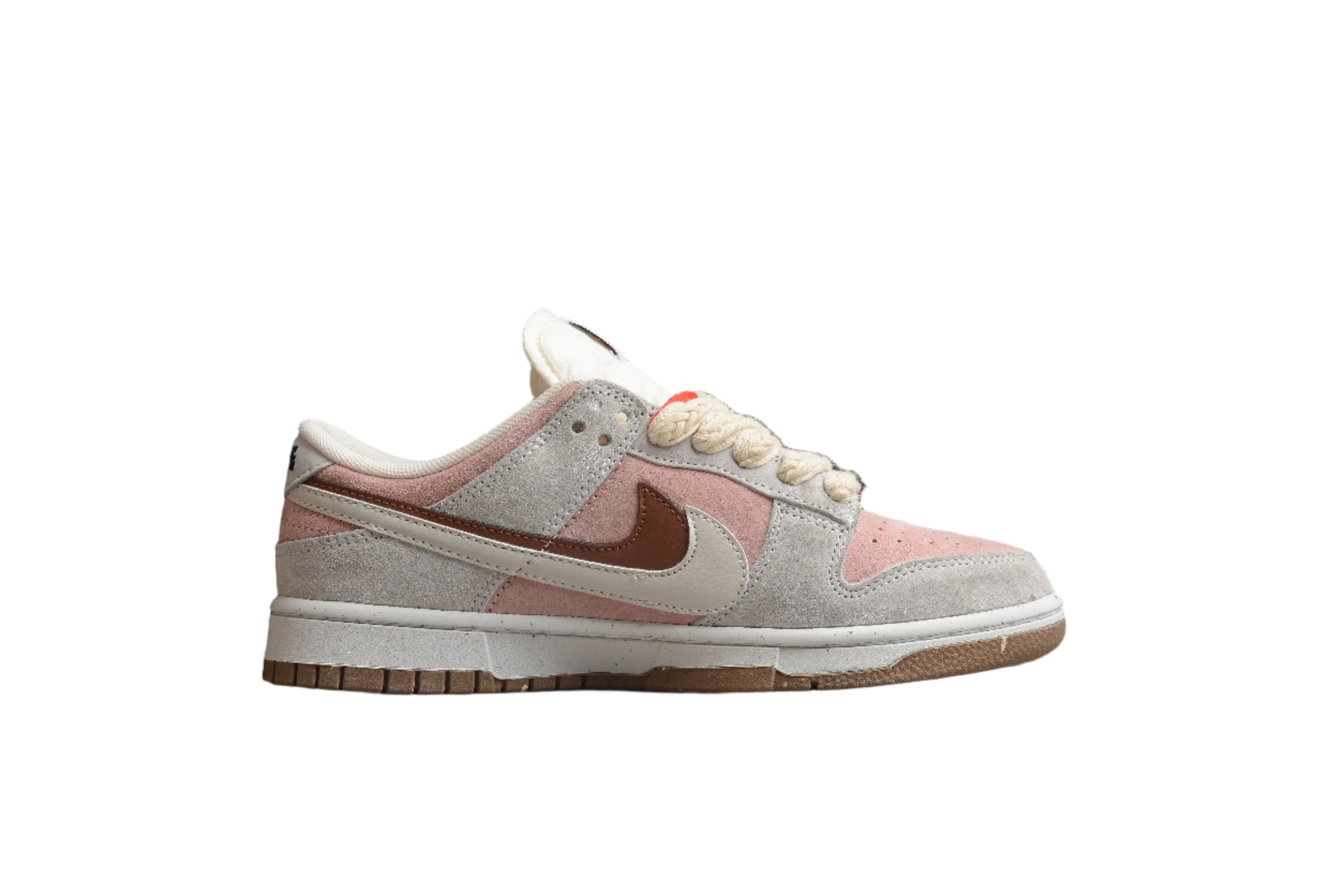 Nike Dunk Low SB Light Grey / Pink