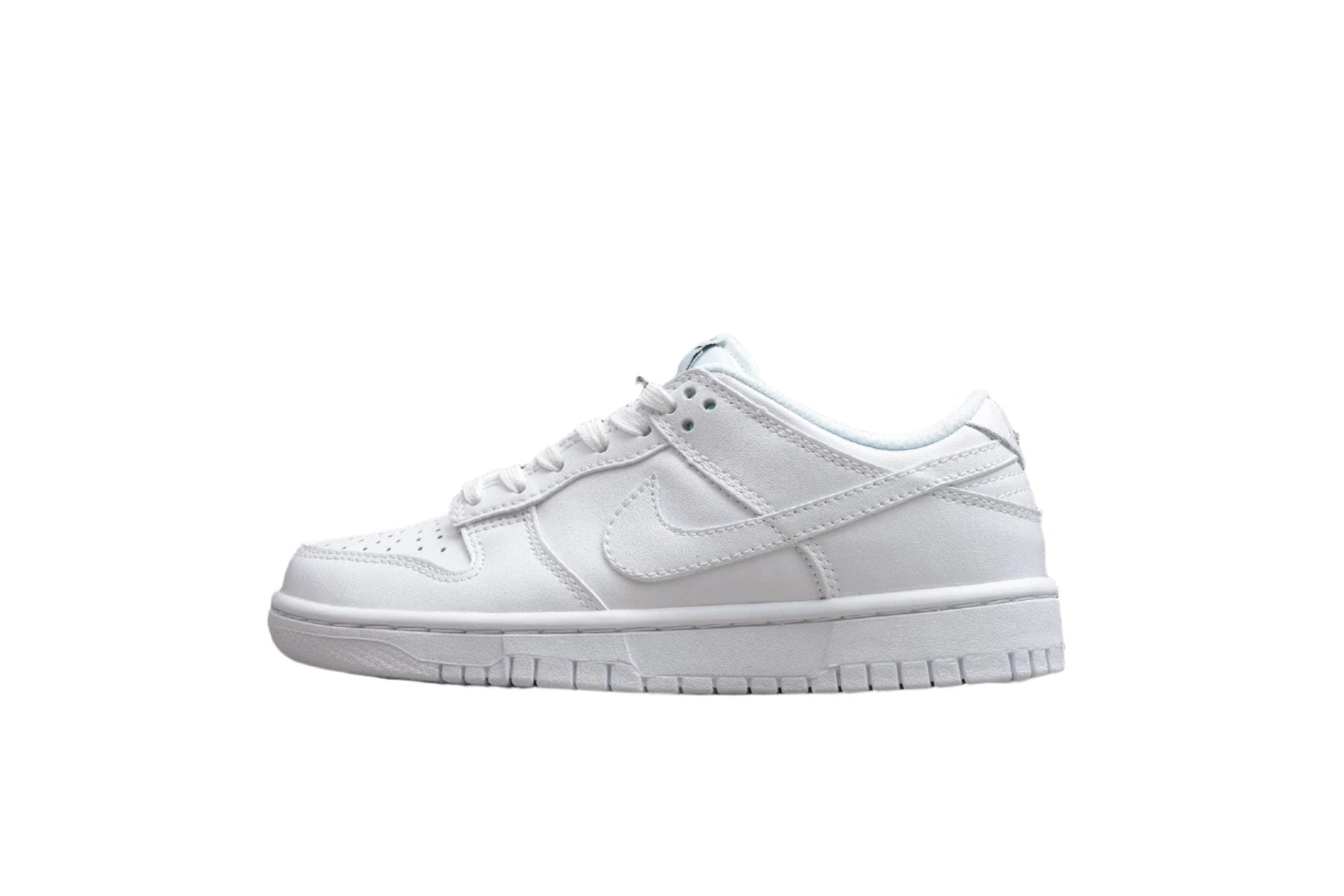 Nike Dunk Low  SB White
