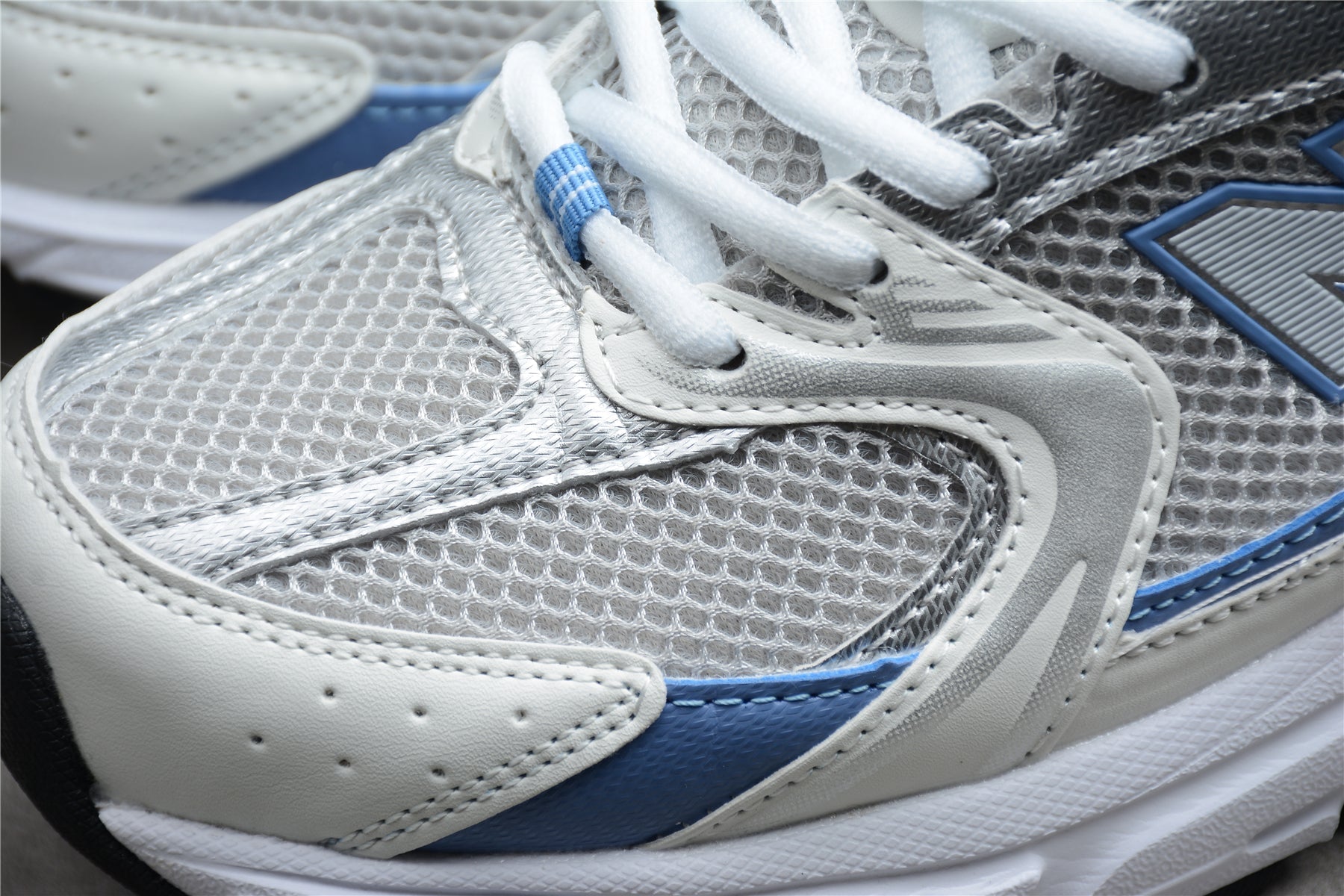 New Balance 530 White / Blue