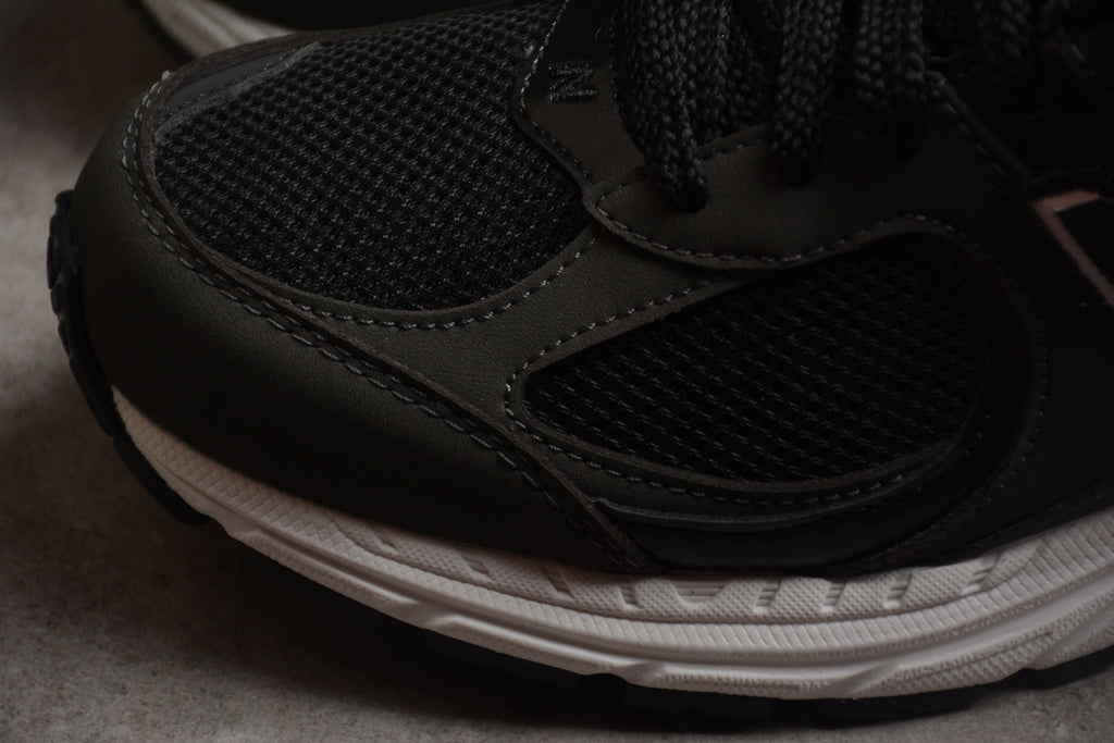 New Balance 2002R Black