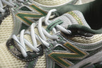 New Balance 860 Beige / Green