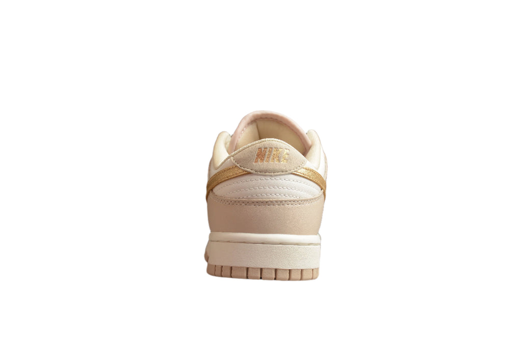 Nike Dunk Low SB Peach Pink / Gold