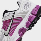 Nike Running Zoom Vomero 5 White / Purple