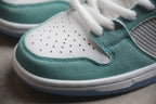 Nike Dunk Low SB Turbo Green / Silver