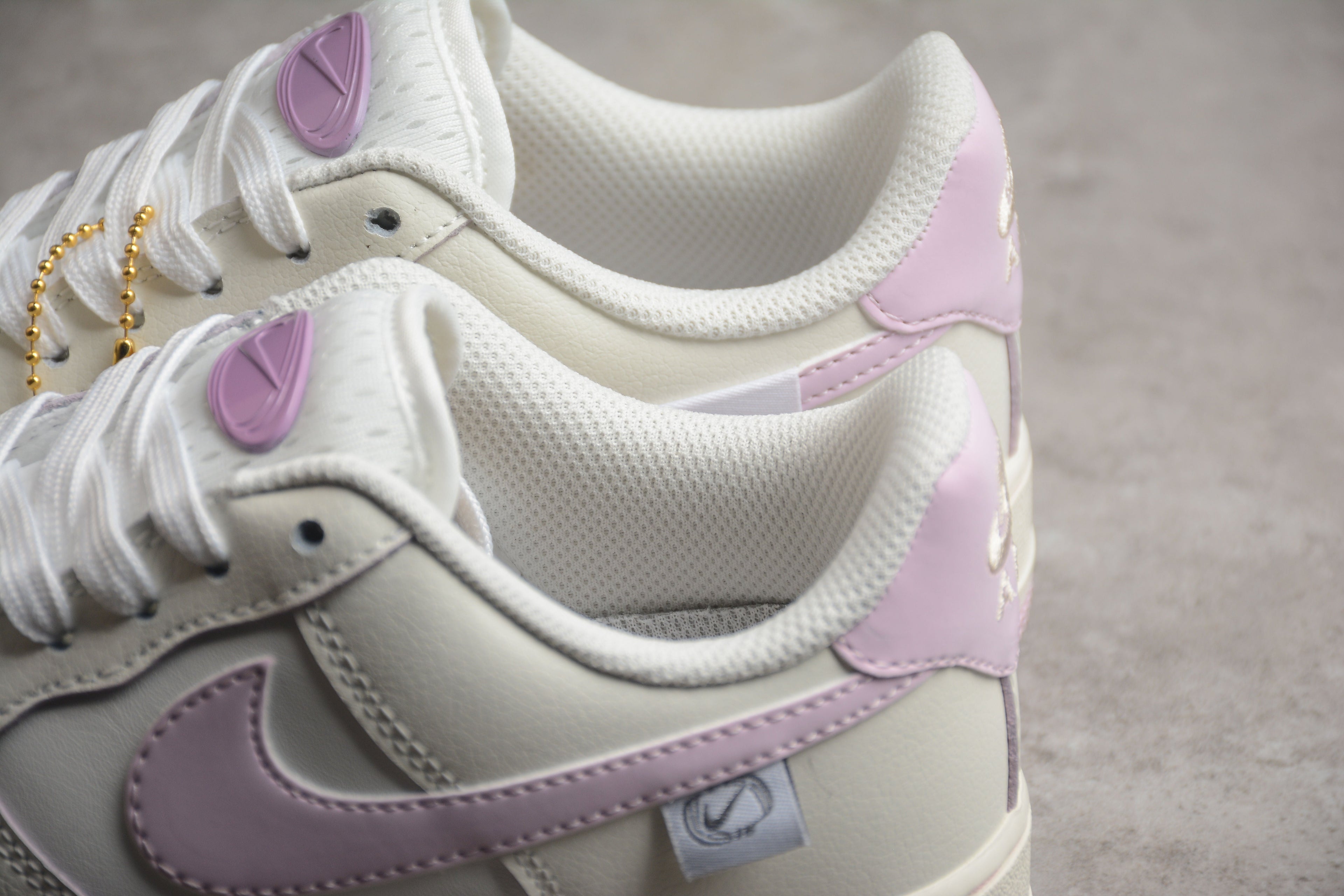 Nike Air Force One Light Pink