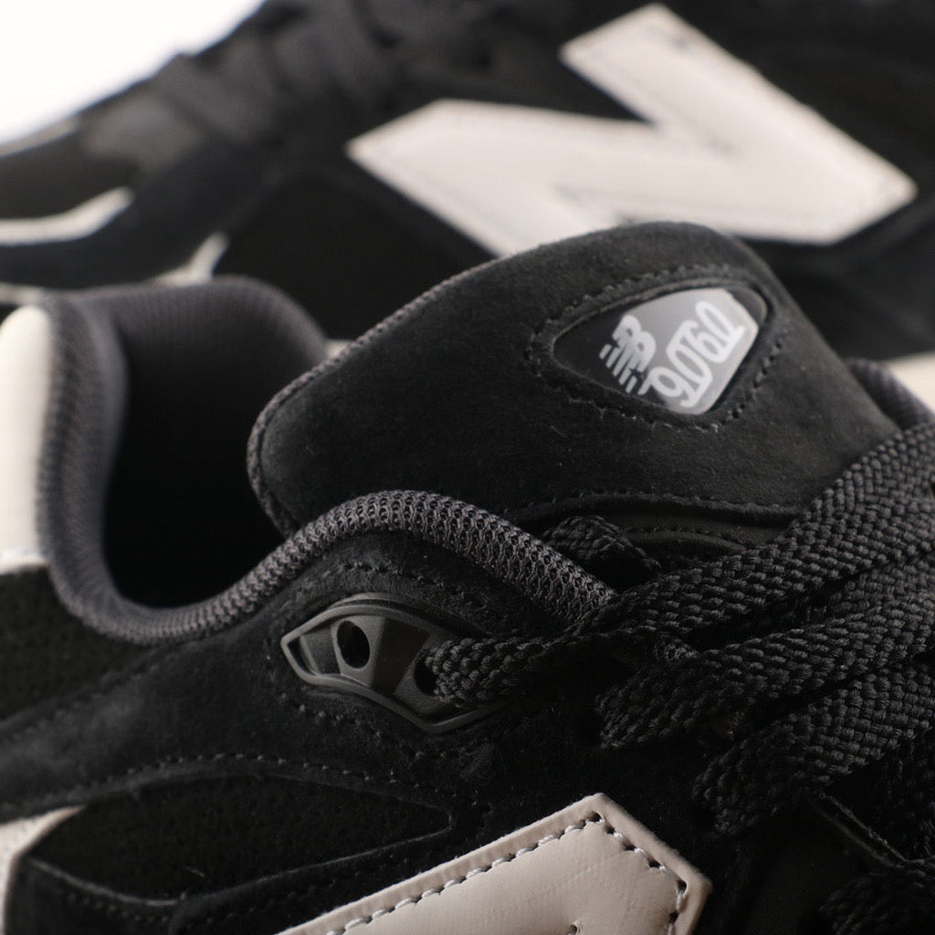 New Balance 9060 White / Black