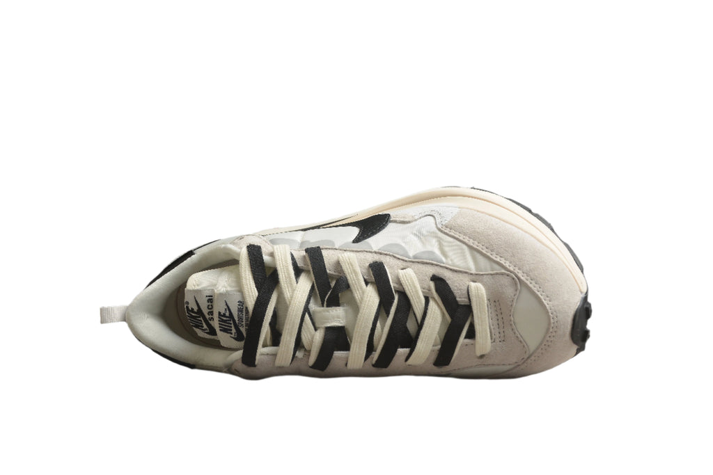 Nike x sacai VaporWaffle White / Black