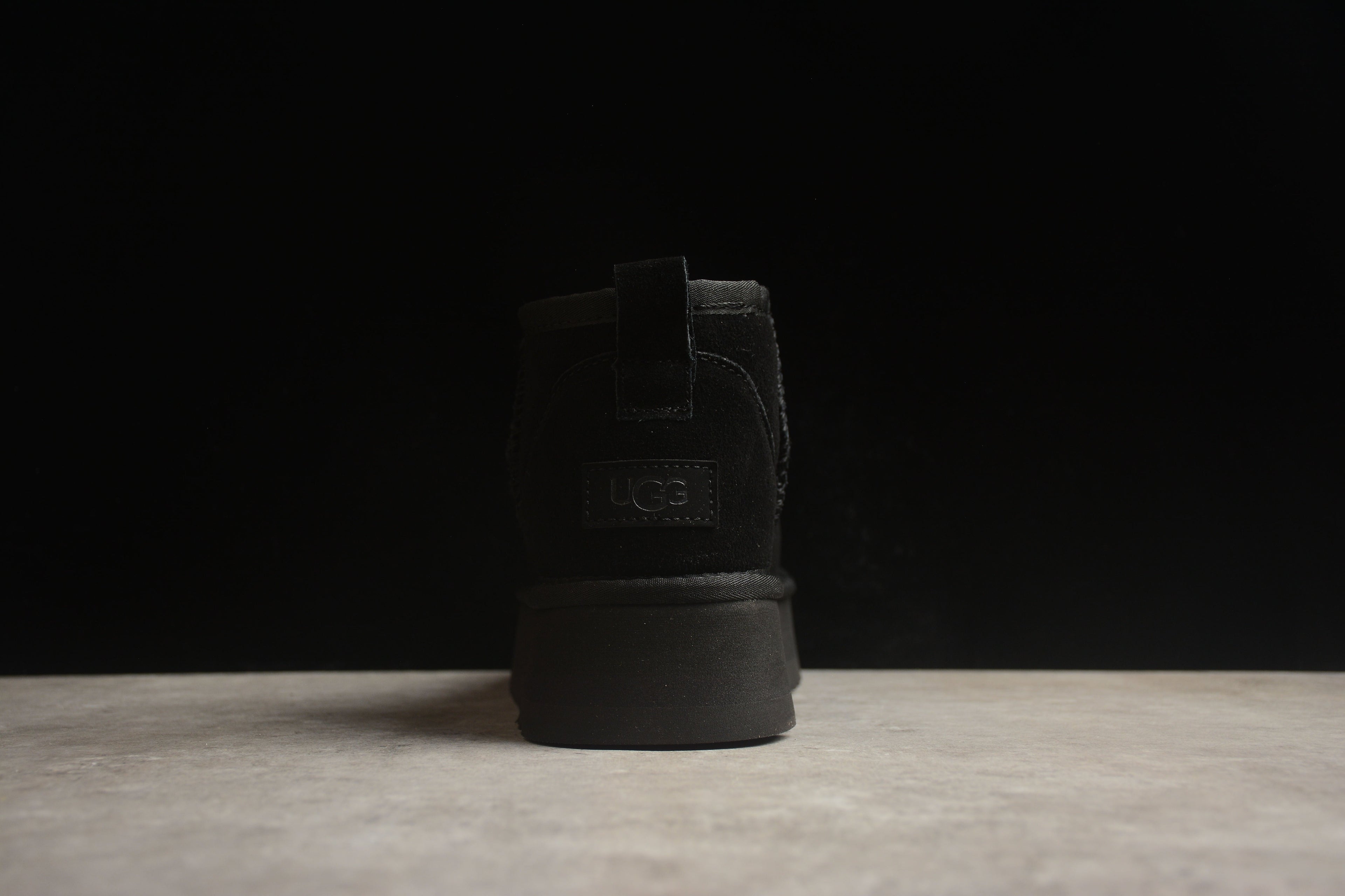 UGG Ultra Mini Plataforma Total Black