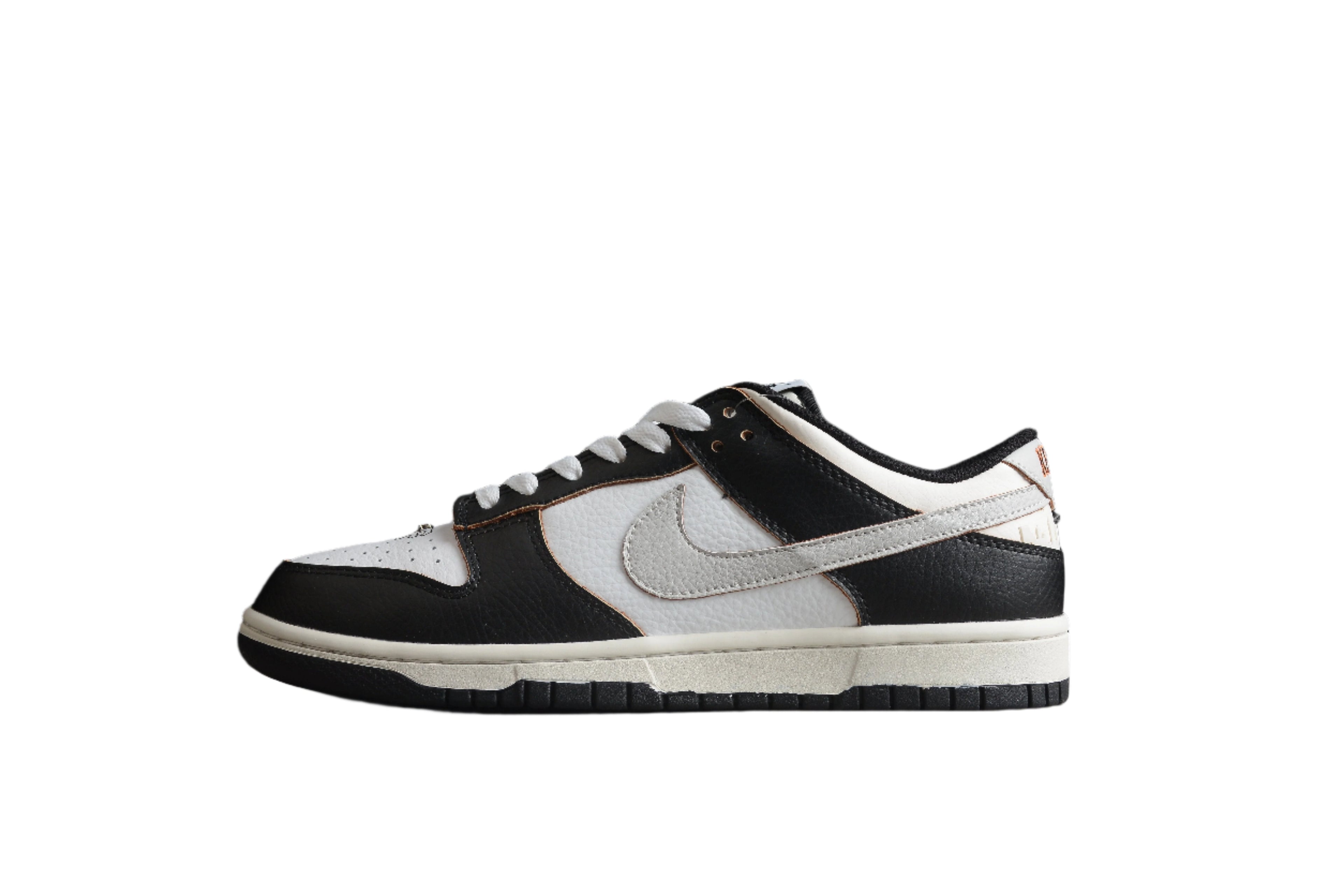 Nike Dunk Low SB Black / Off-White
