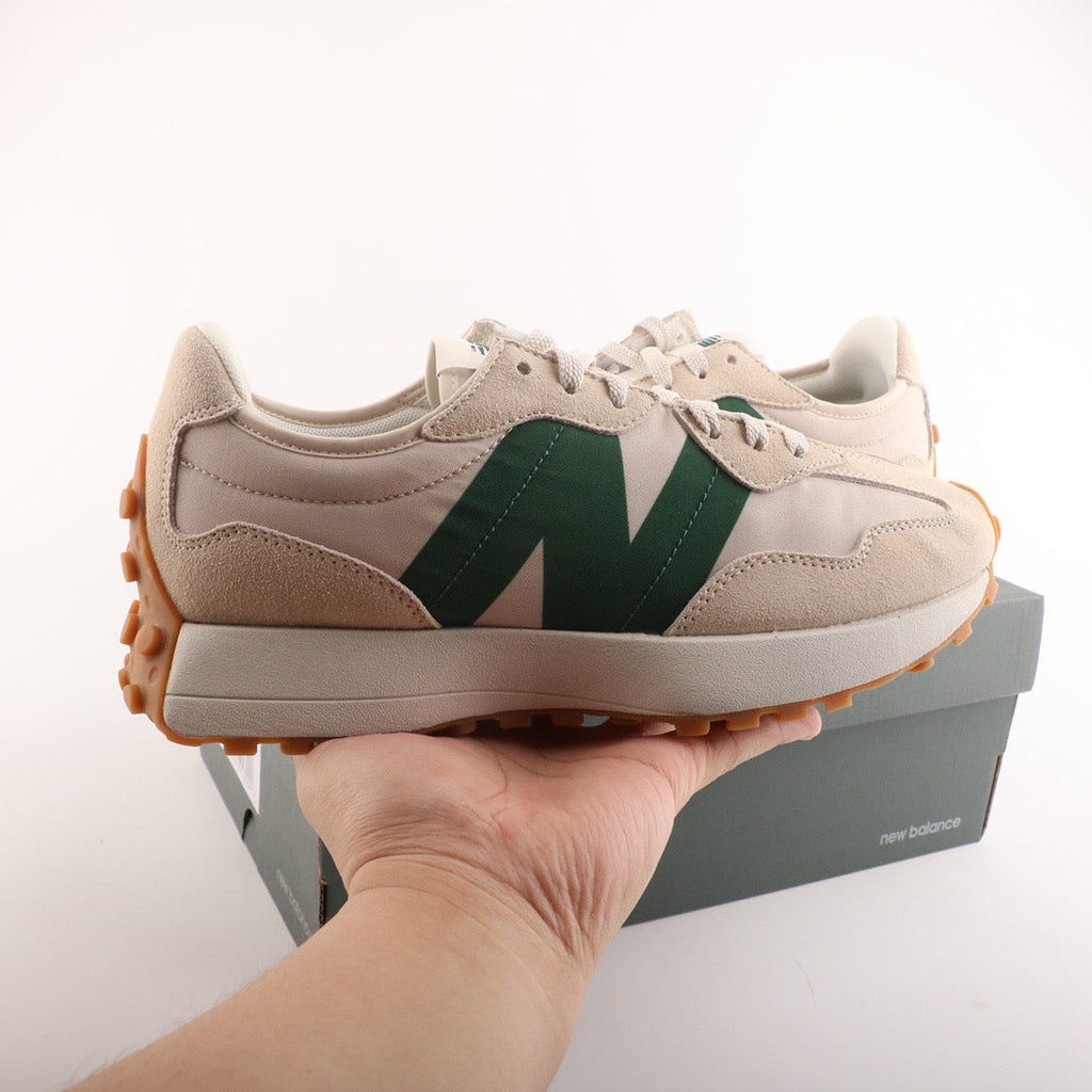 New Balance 327 Moonbeam