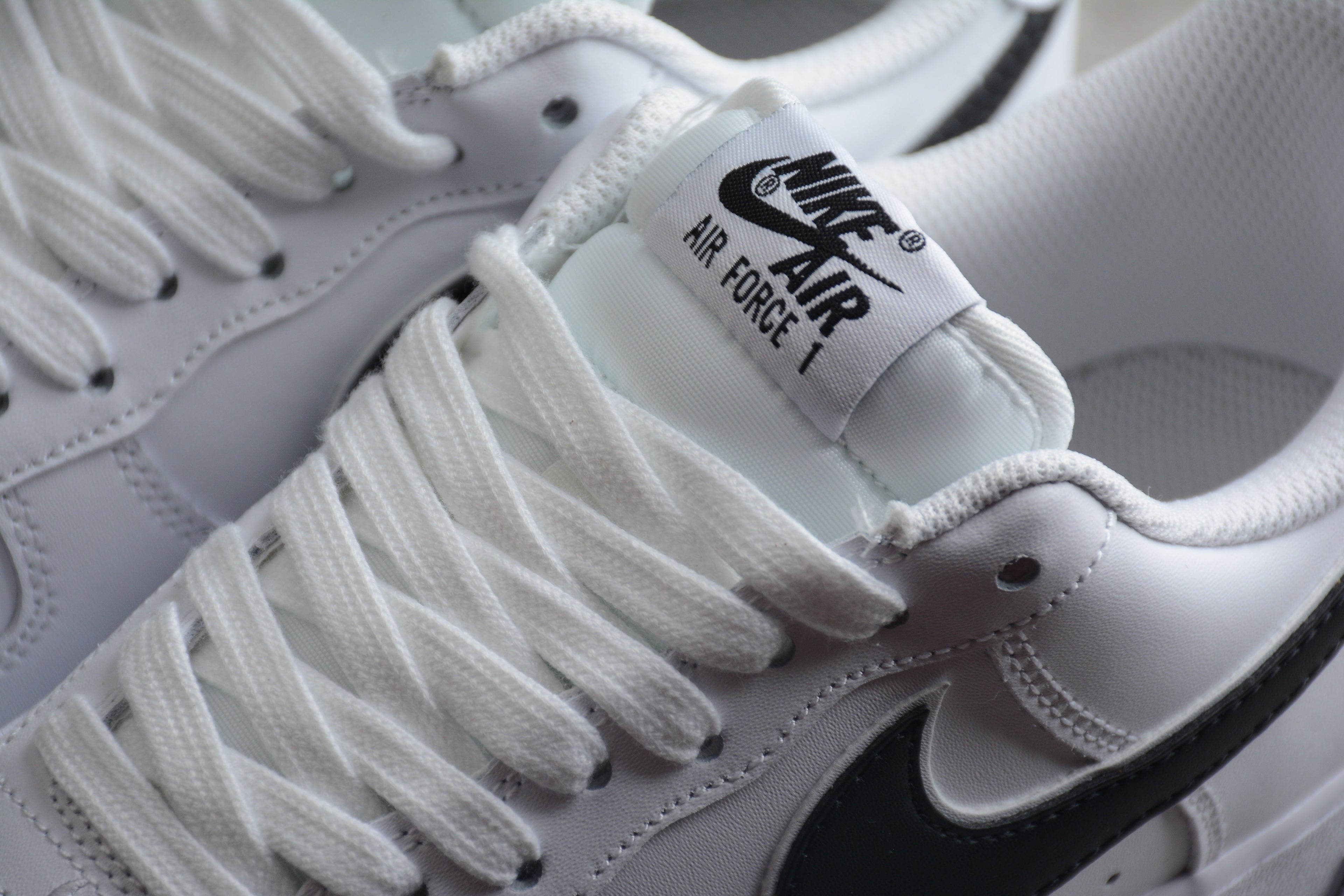 Nike Air Force One White / Black