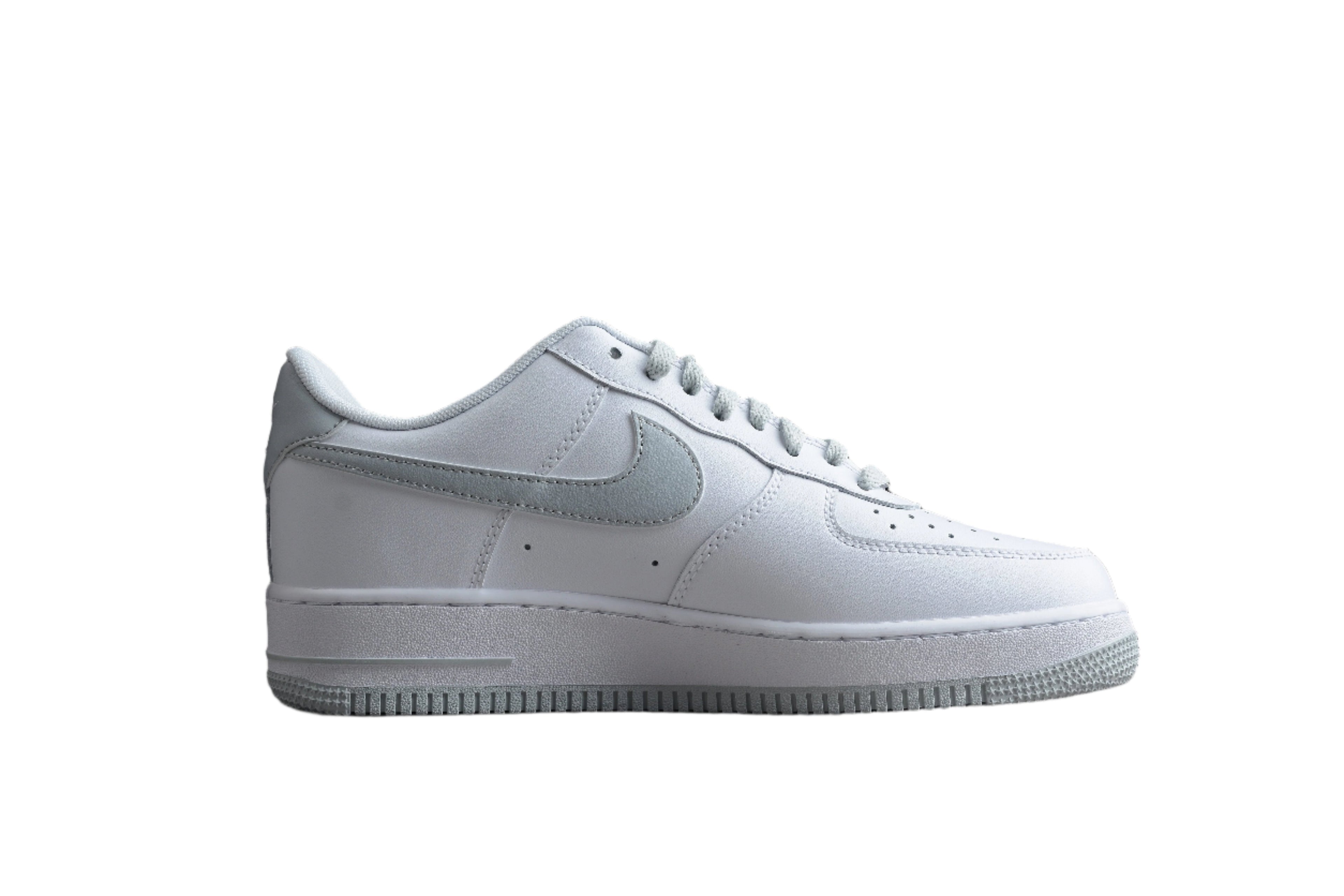 Nike Air Force One White / Light Grey