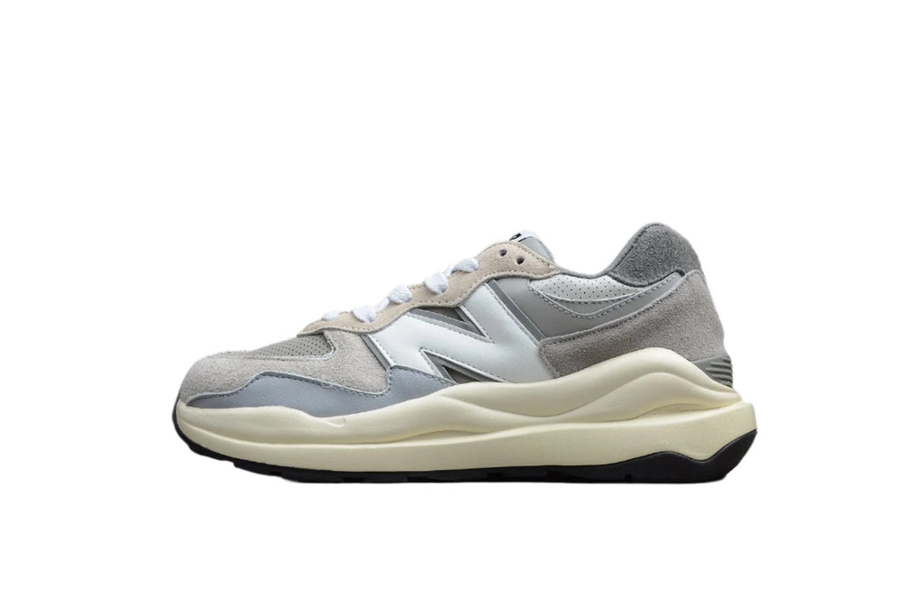 New Balance 5740 Grey