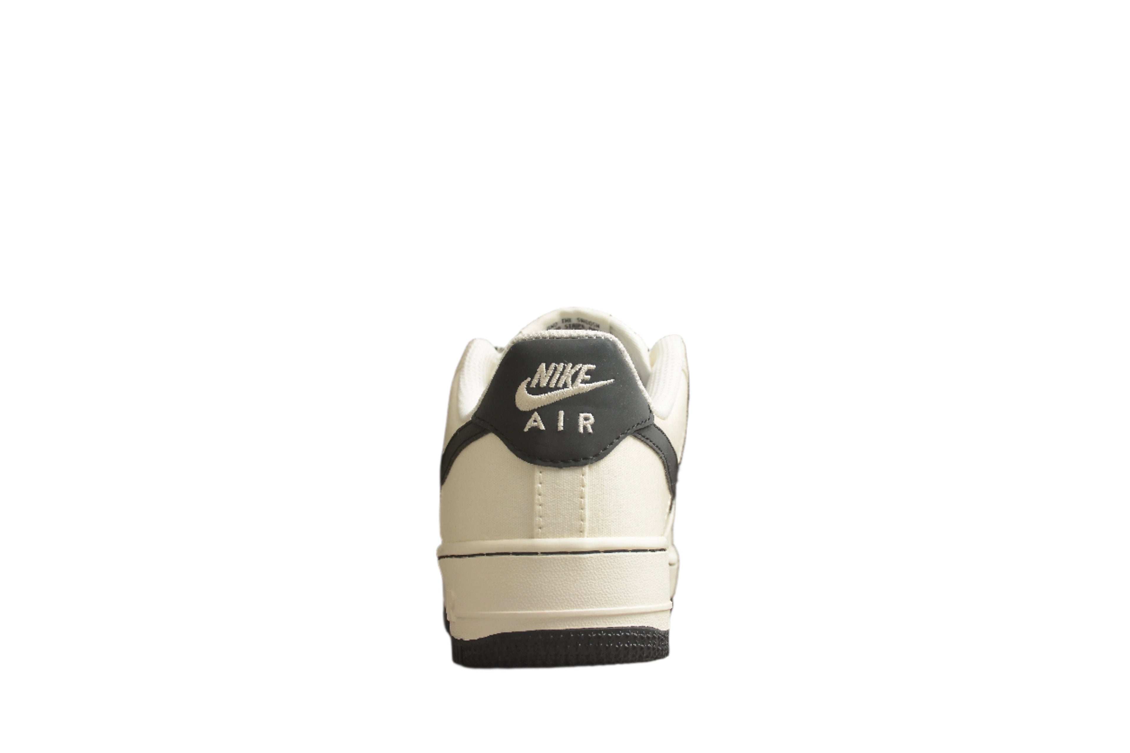 Nike Air Force One Phantom