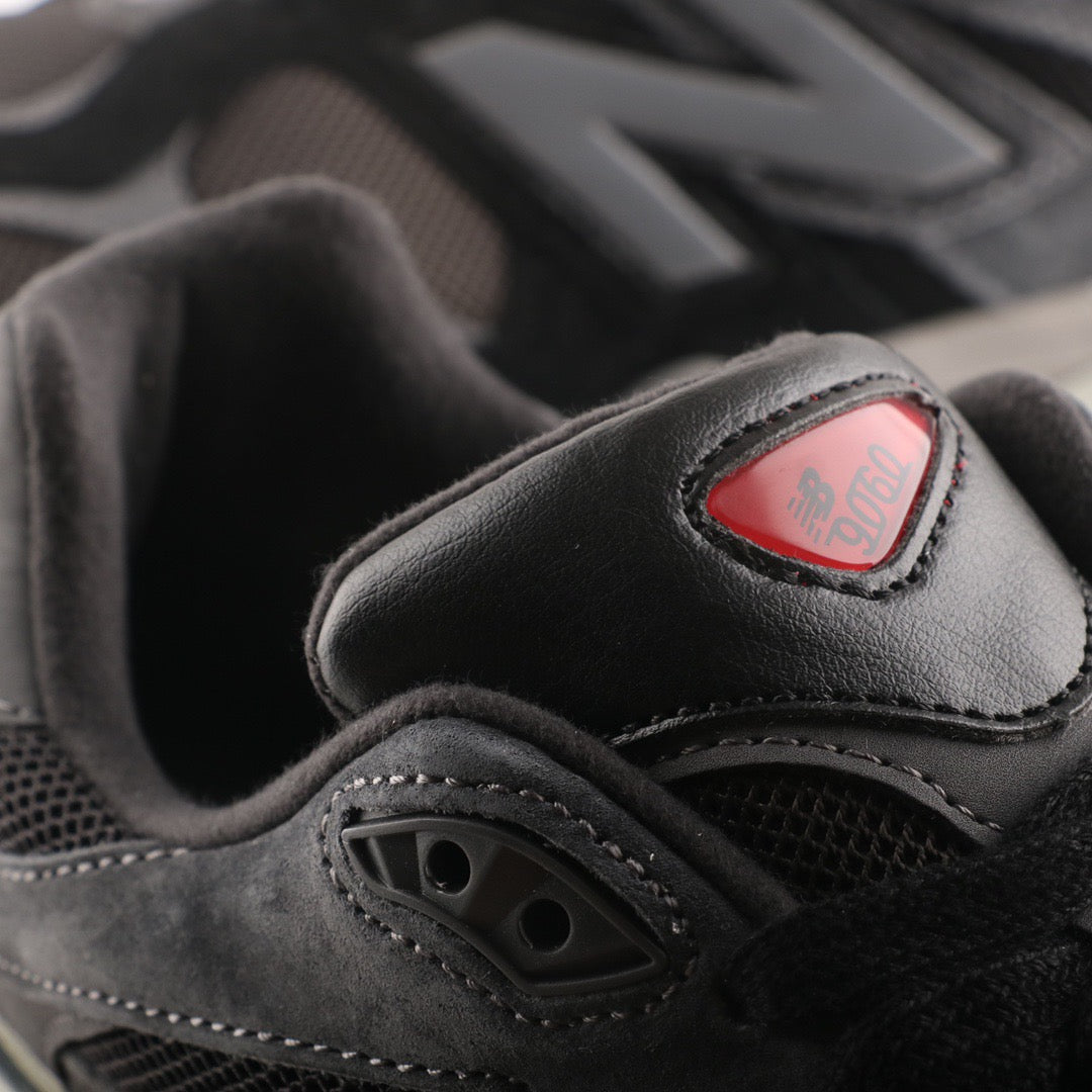 New Balance 9060 Total Black
