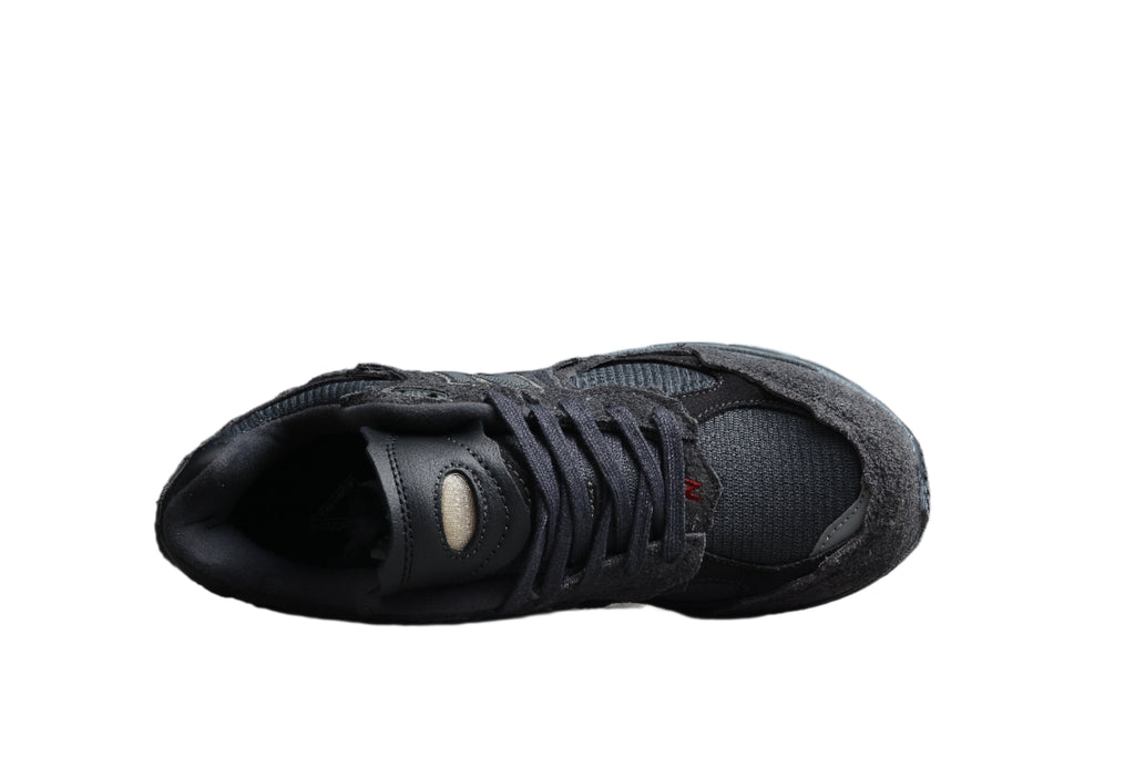 New Balance 2002R Black
