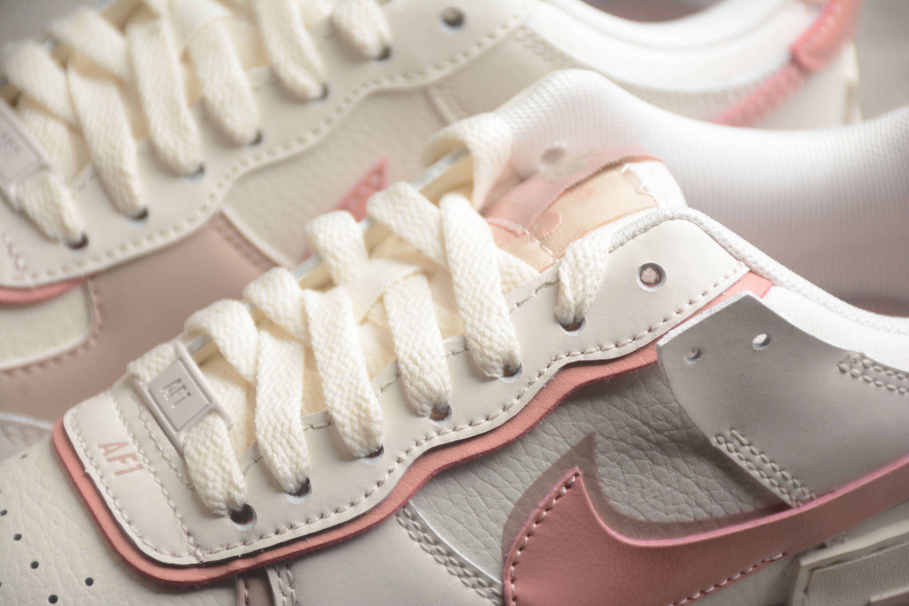 Nike Air Force One Shadow Pink