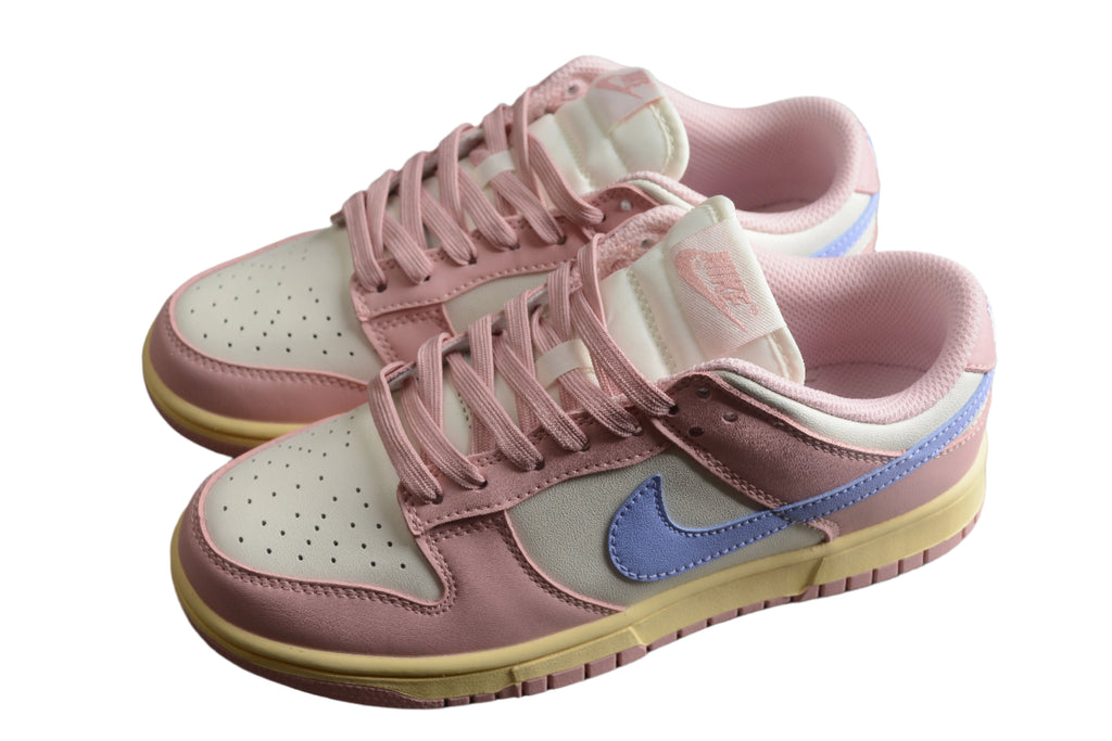 Nike Dunk Low  SB Oxford Pink
