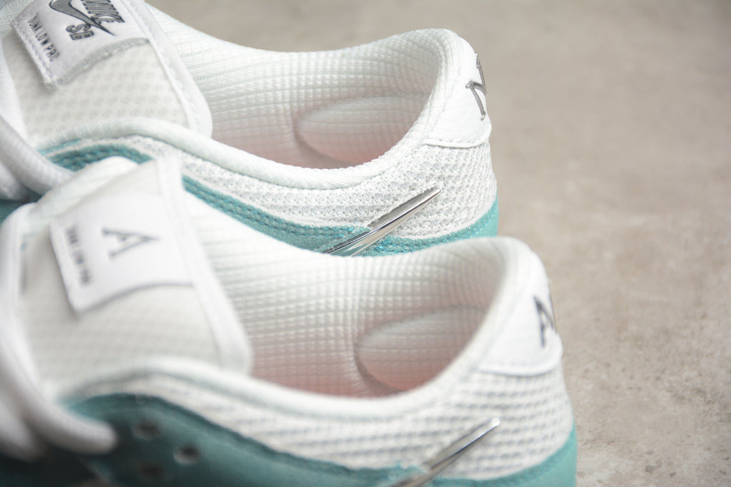 Nike Dunk Low SB Turbo Green / Silver