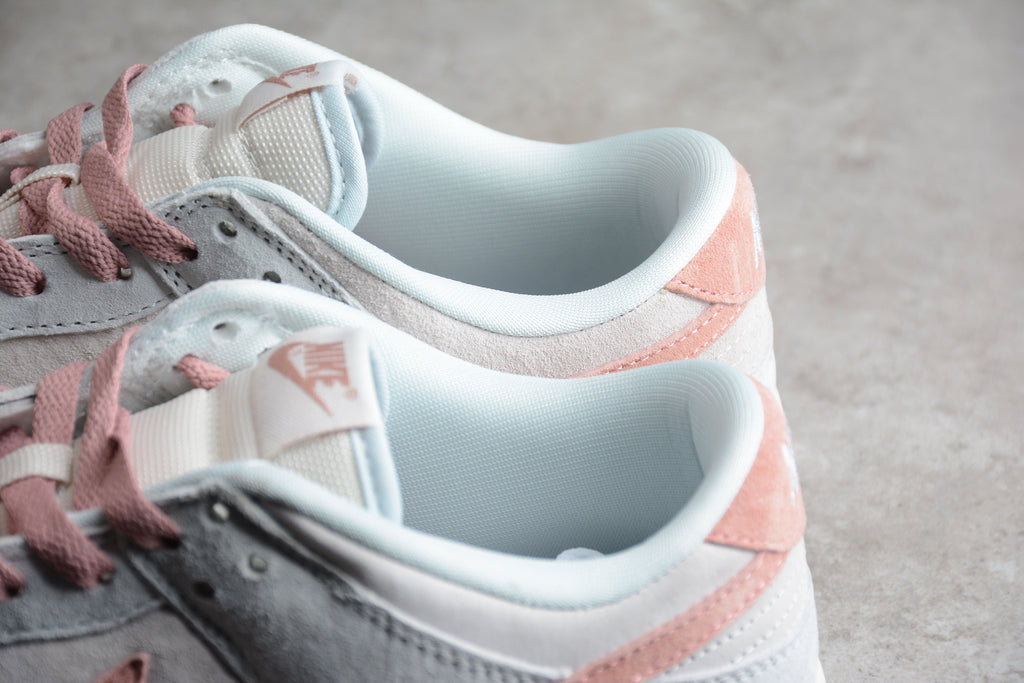 Nike Dunk Low  SB Fossil Rose