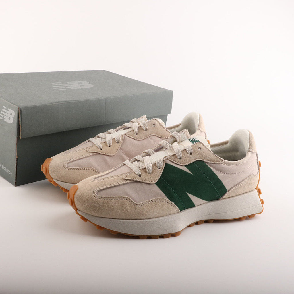 New Balance 327 Moonbeam
