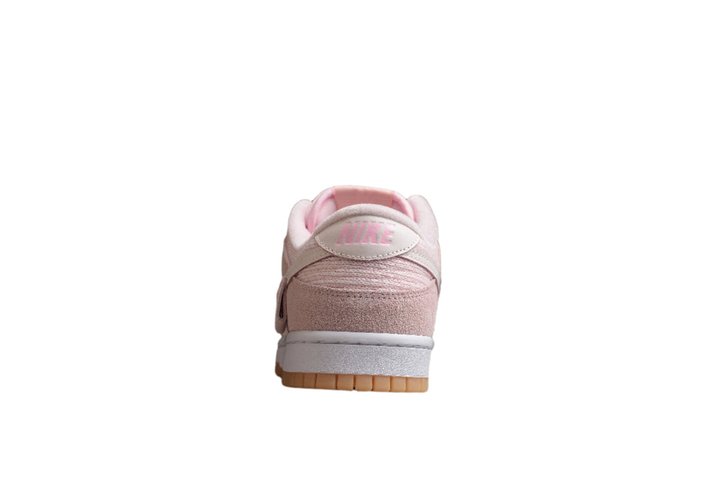 Nike Dunk Low  SB Pink Teddy Bear