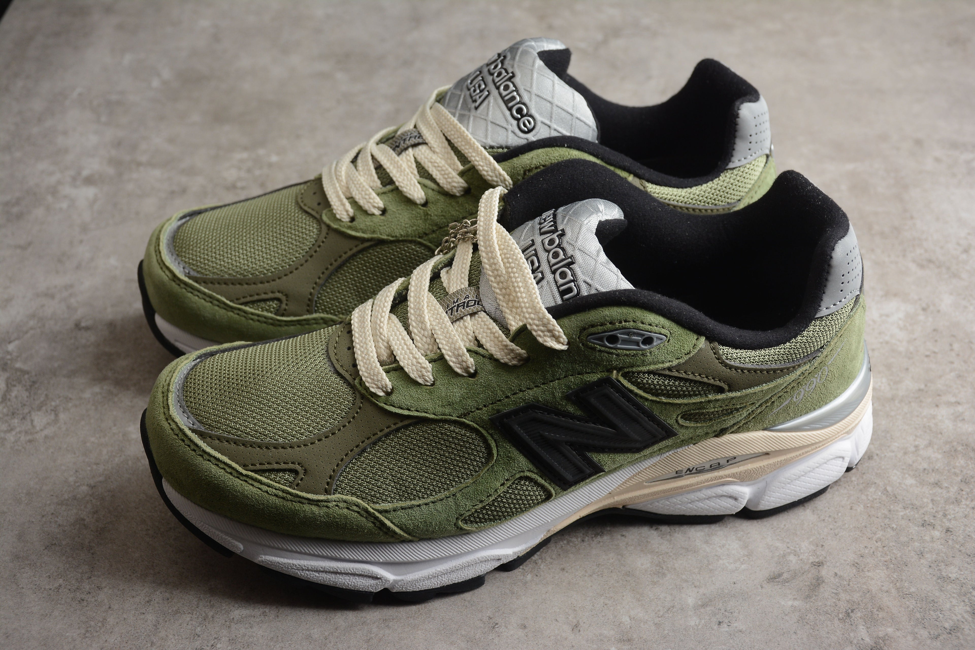 New Balance V3 990 Green