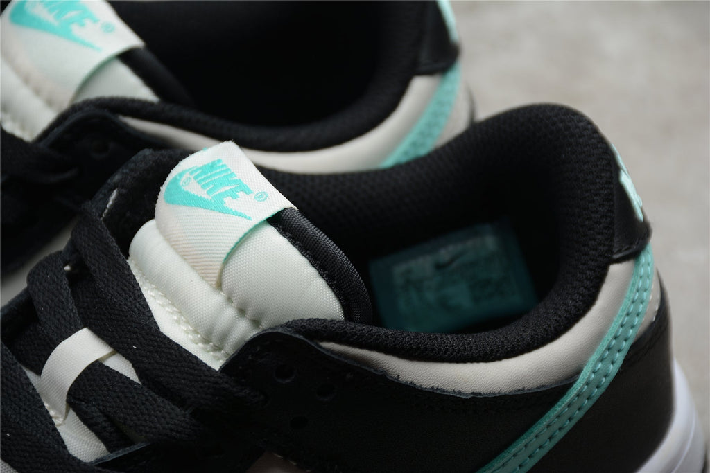 Nike Dunk Low SB Black / Tiffany