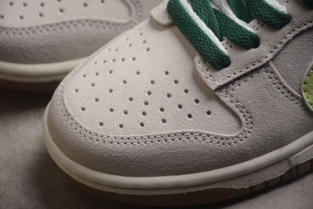 Nike Dunk Low  SB Gray / Green