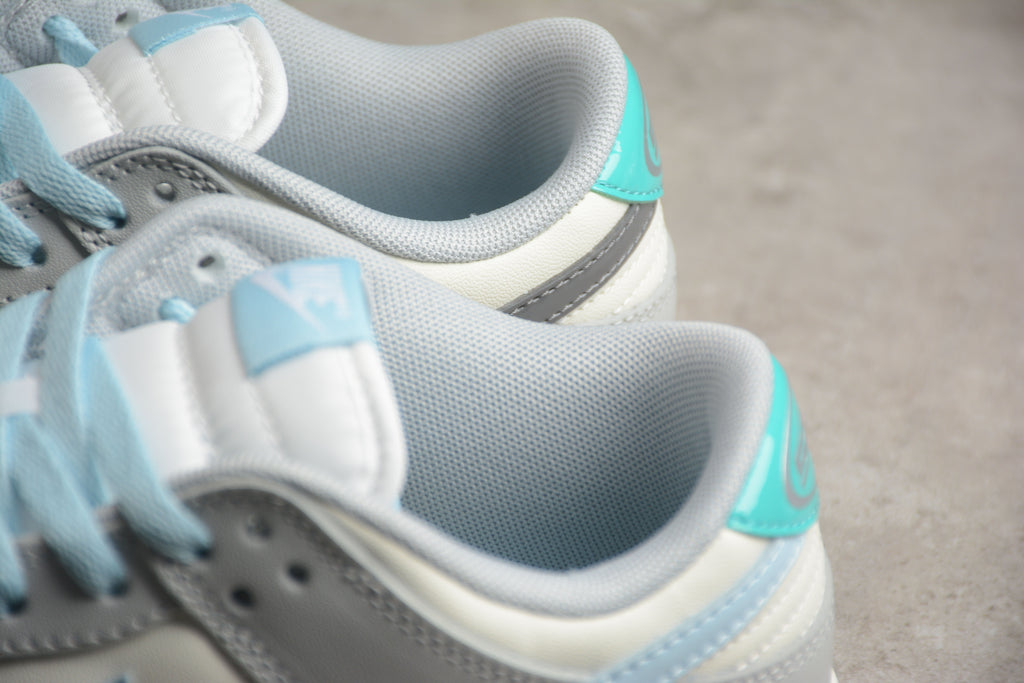 Nike Dunk Low SB Grey / Light Blue