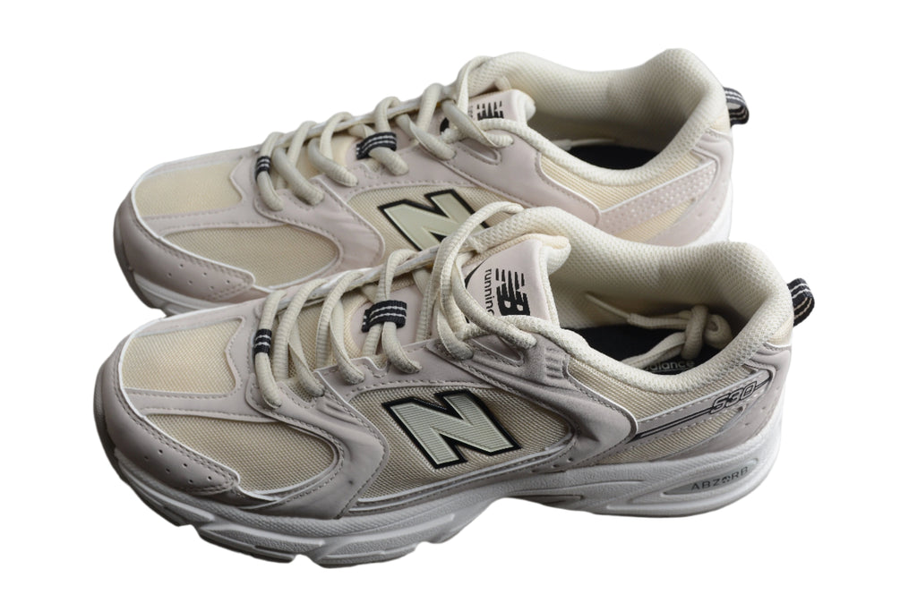 New Balance 530 Beige