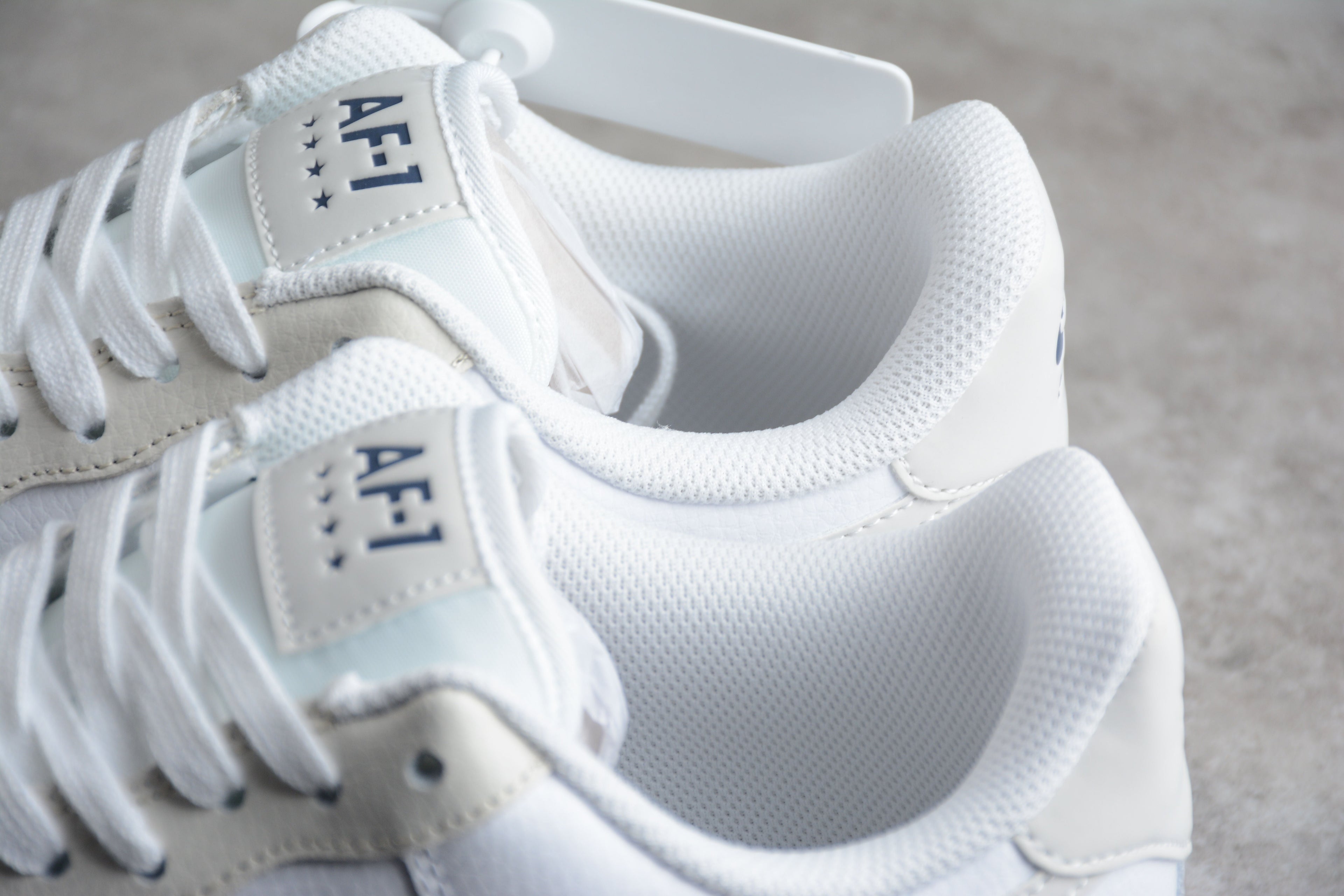 Nike Air Force One White / Beige
