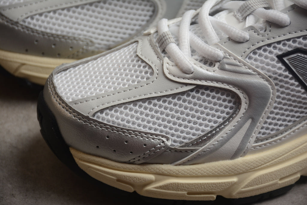 New Balance 530 White