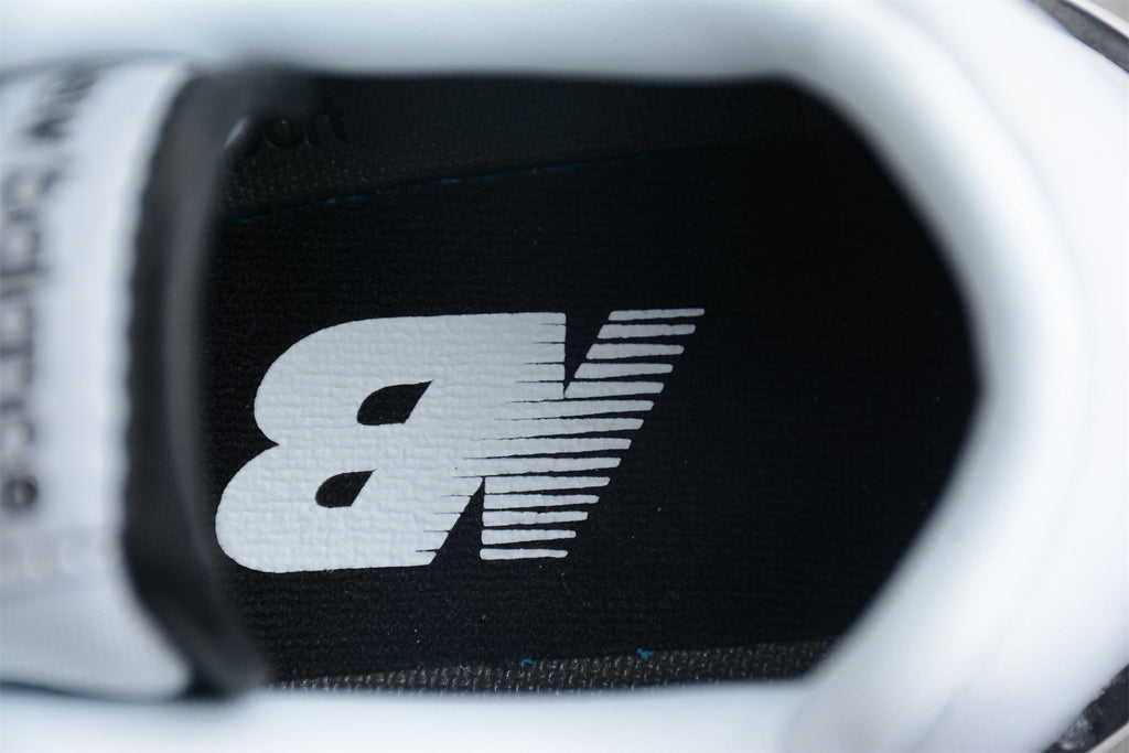 New Balance 550 White / Black