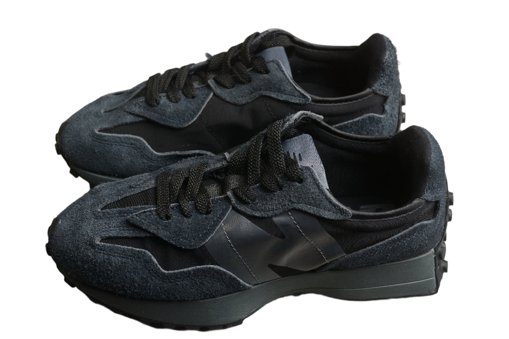 New Balance 327 Black