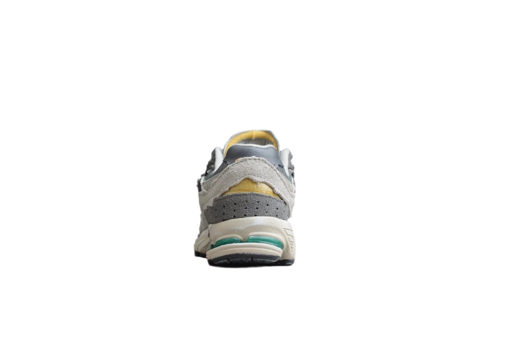 New Balance 2002R Grey