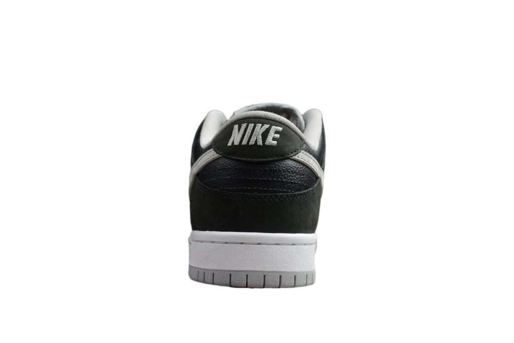 Nike Dunk Low SB Black / White