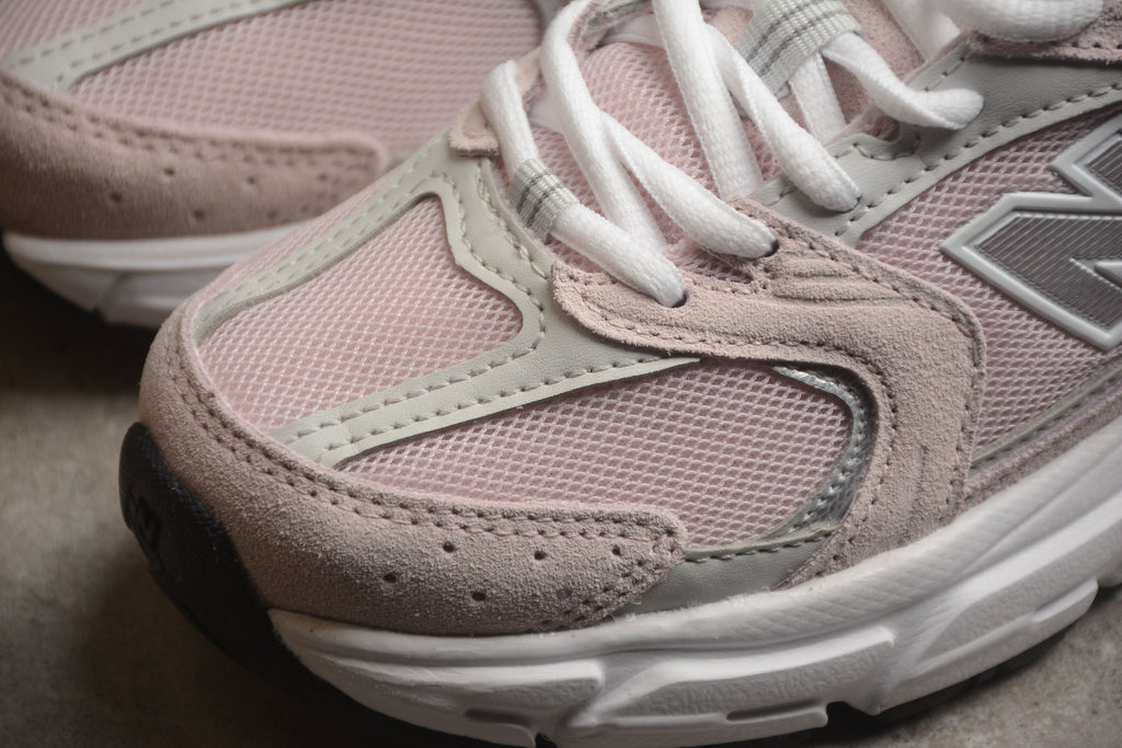 New Balance 530 Pink