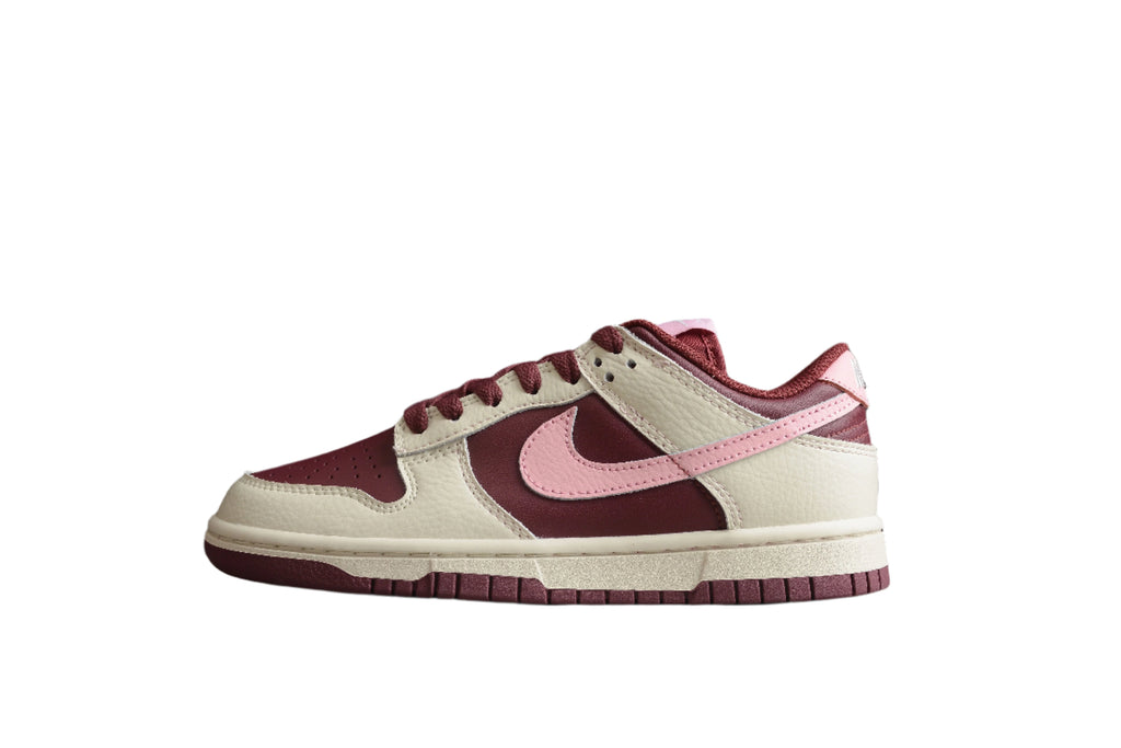 Nike Dunk Low  SB Burgundy / Pink