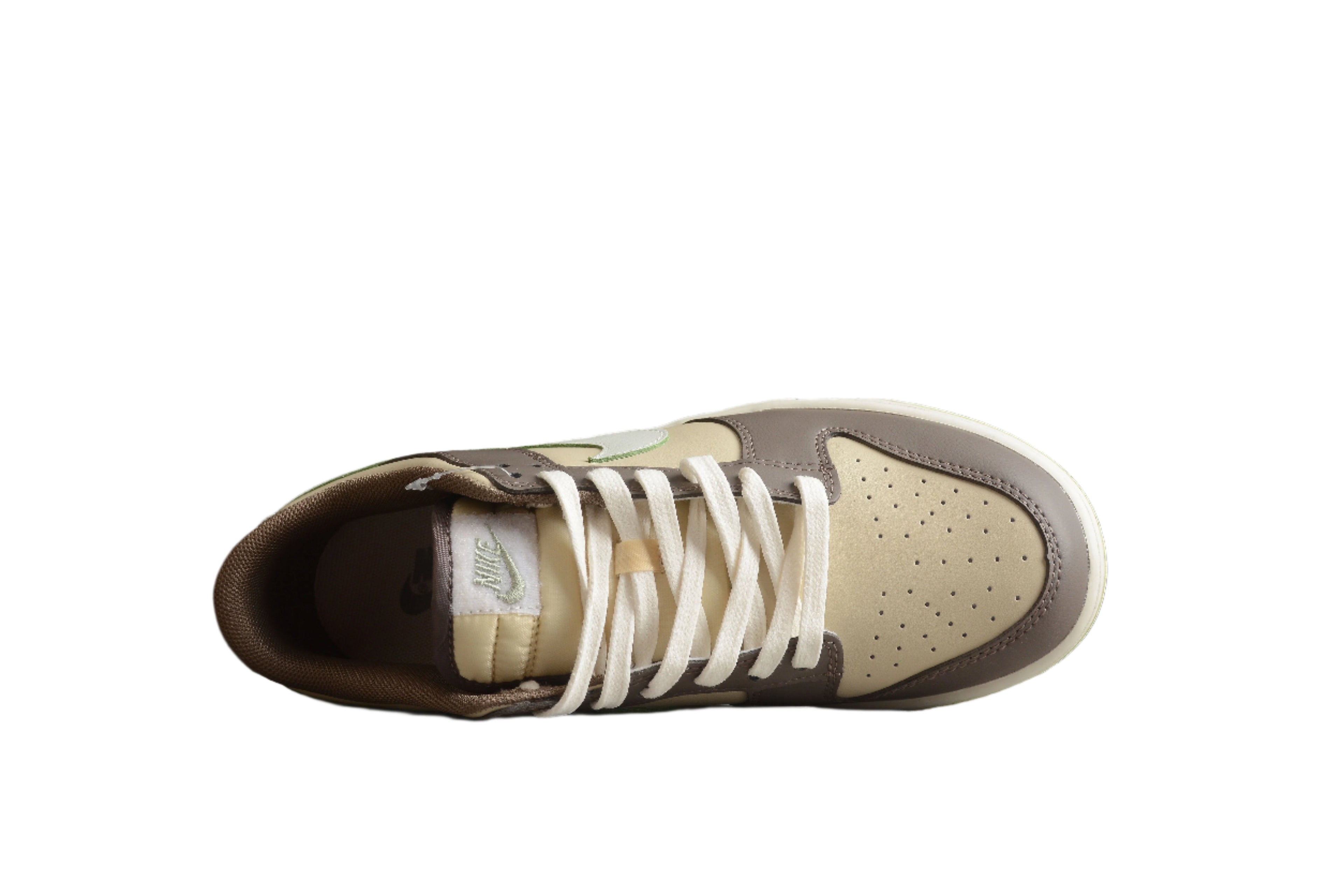 Nike Dunk Low SB Milk Tea
