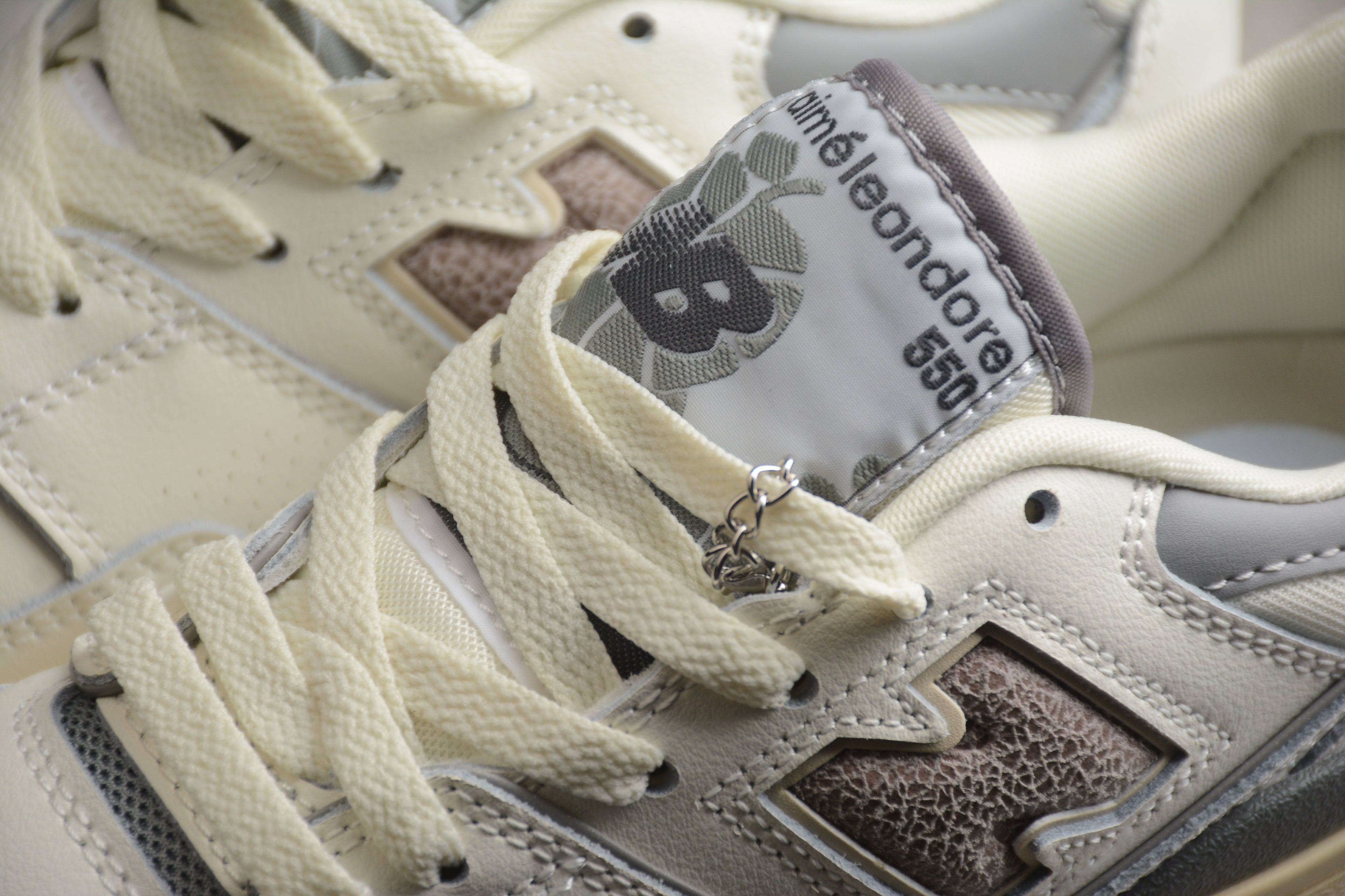 New Balance 550 White / Grey