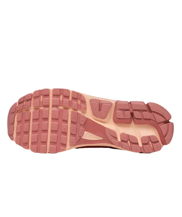 Nike Running Zoom Vomero 5 Pink