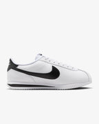 Nike Sportswear CORTE White / Black