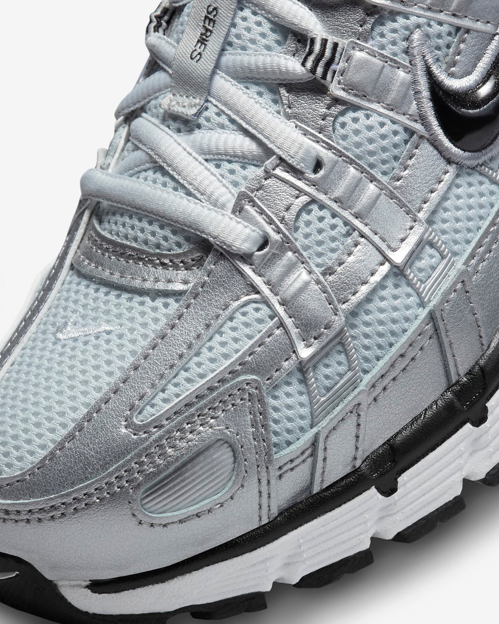 Nike P-6000 Metallic Platinum / Black